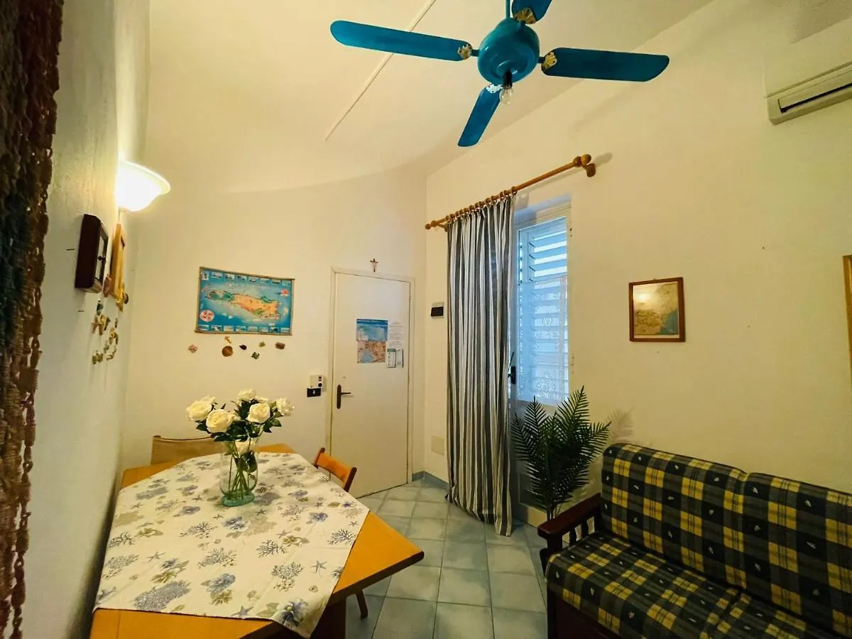 Casa Aurora Villa Lampedusa 0*,  Italia